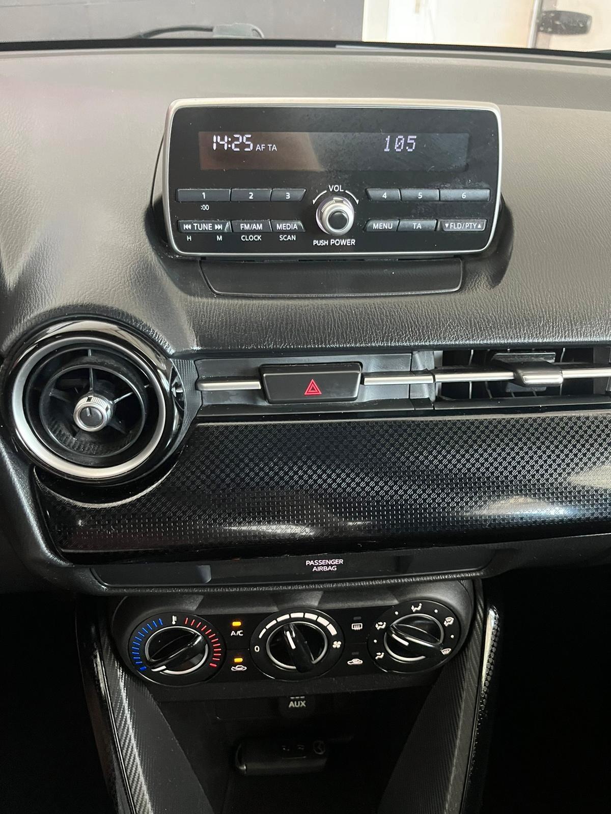 Mazda 2 Mazda2 1.5 Skyactiv-G Essence Prezzo NON vincolato a formule di finanziamento
