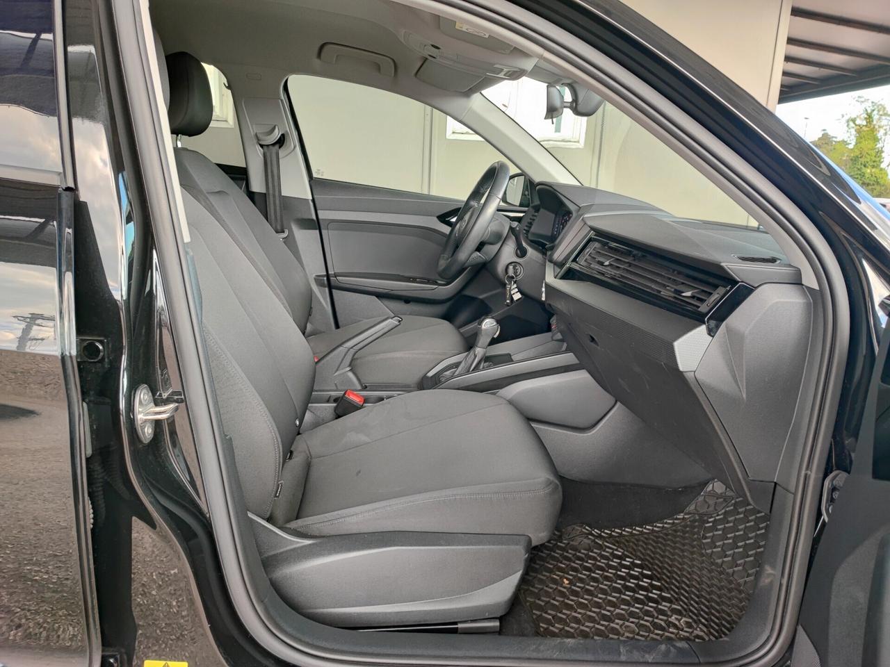 Audi A1 SPB 30 TFSI S tronic line edition