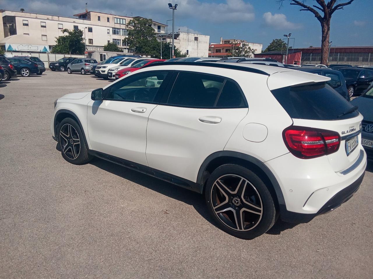 Mercedes-benz CLA 200 d Automatic Premium