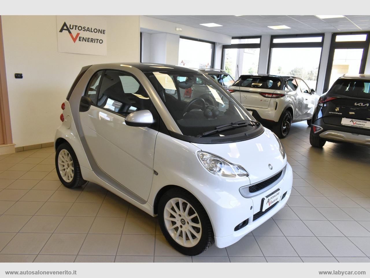 SMART fortwo 52 kW MHD coupé White Tailor Made