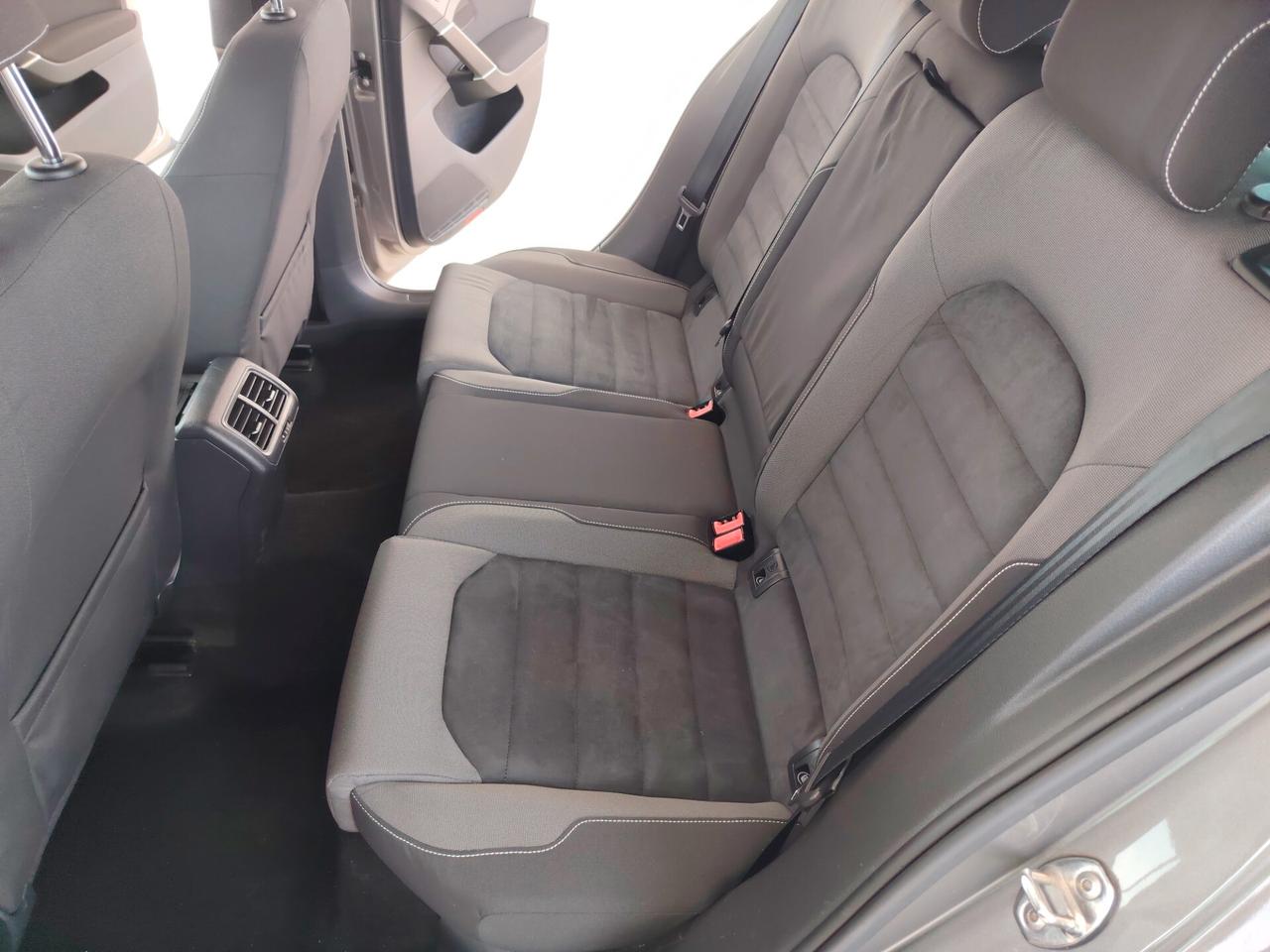 Volkswagen Golf 2.0 TDI 5p. Highline BlueMotion Technology