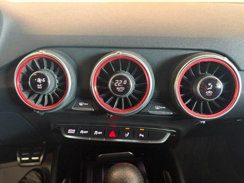 AUDI TT Coupé 2.0 TFSI quattro S tronic S line
