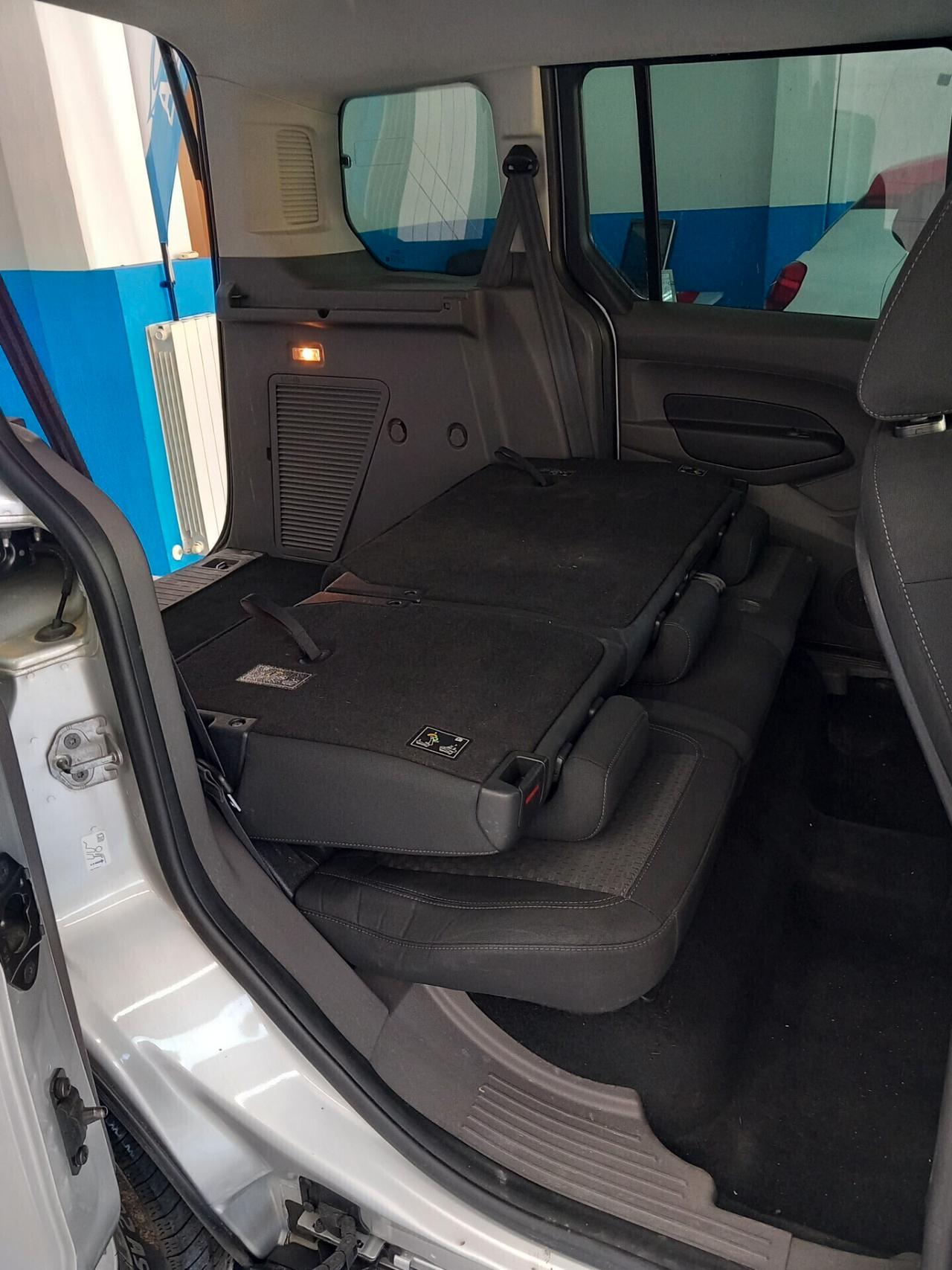 Ford Tourneo Connect 1.5 TDCi 120 CV anno 2019 km 125 mila