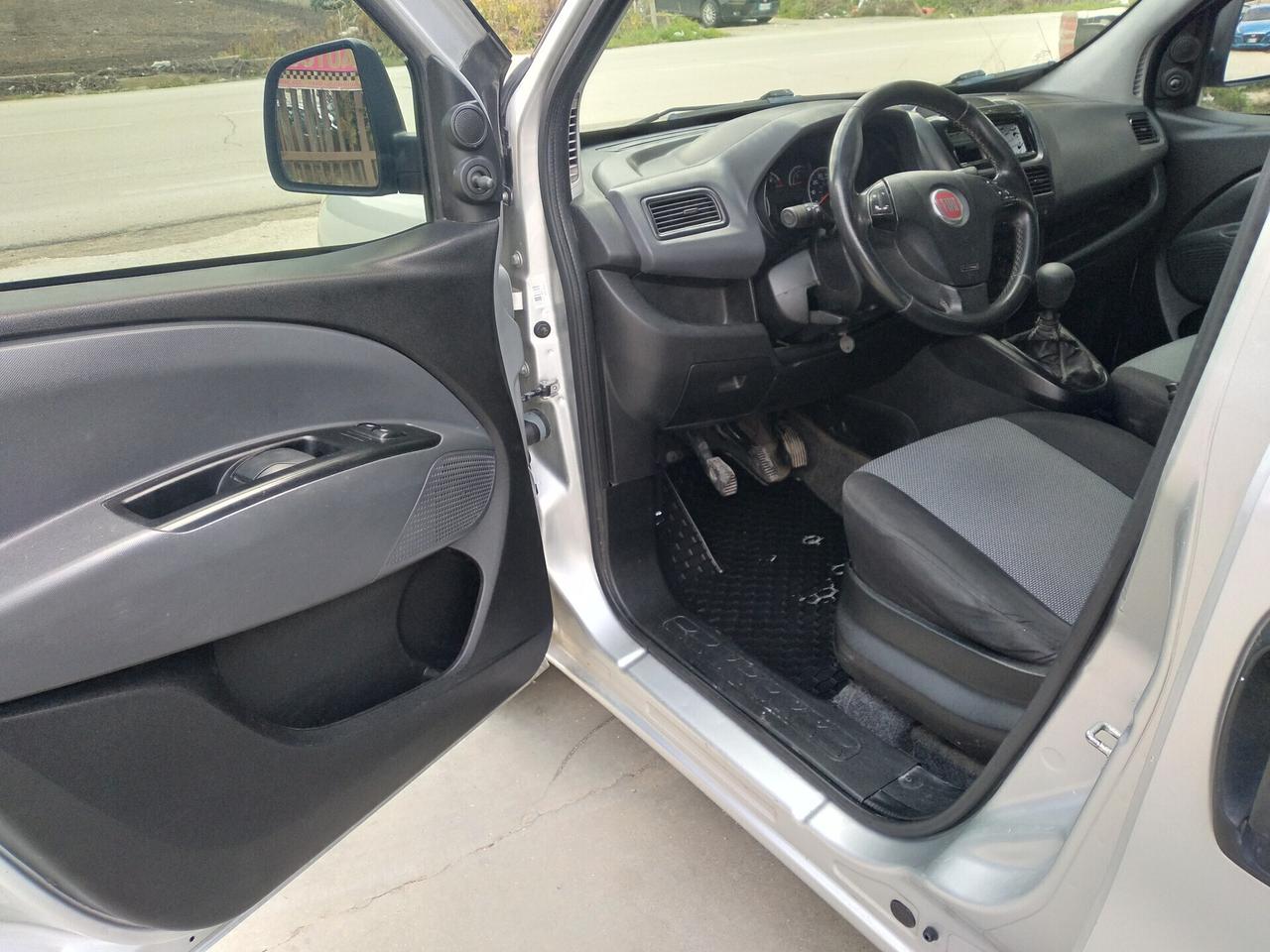 Fiat Doblò 1.4 T-Jet 16V Natural Power Dynamic
