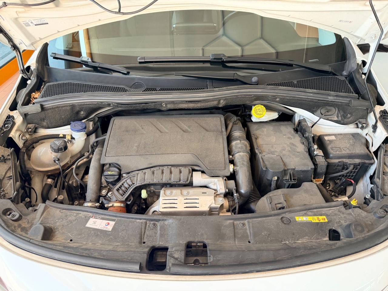 Peugeot 2008 1.2Benz 110cv Autom. Euro6