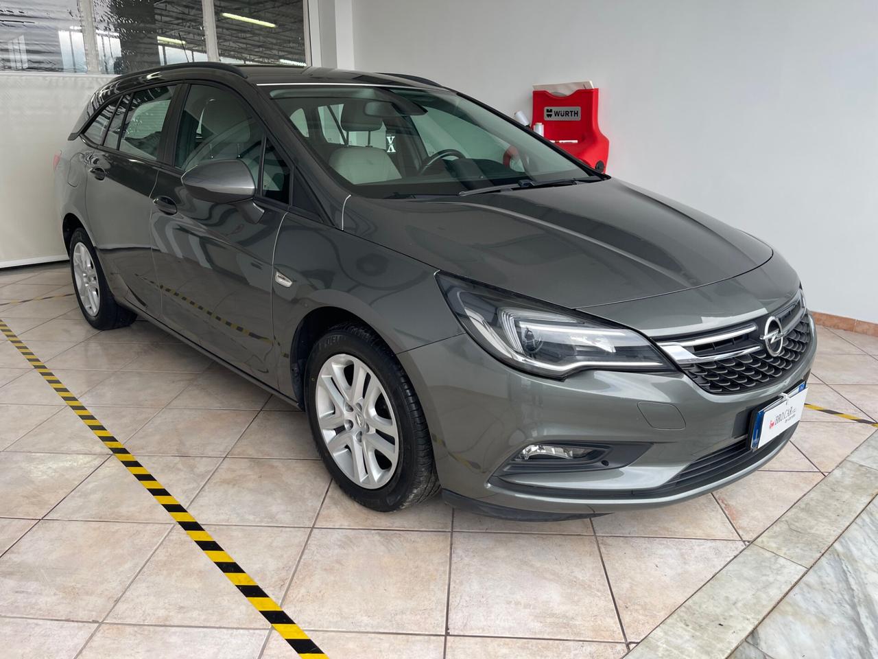 Opel Astra 1.6 CDTi 110CV Start&Stop S.T. Innovation NO VINCOLO DI FINANZIAMENTO