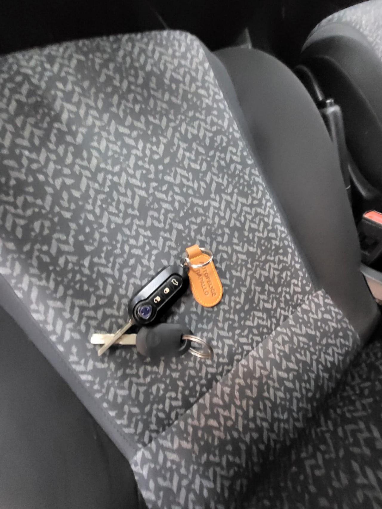 Lancia Ypsilon 1.0 FireFly 5 porte S&S Hybrid Ecochic A. Ferretti