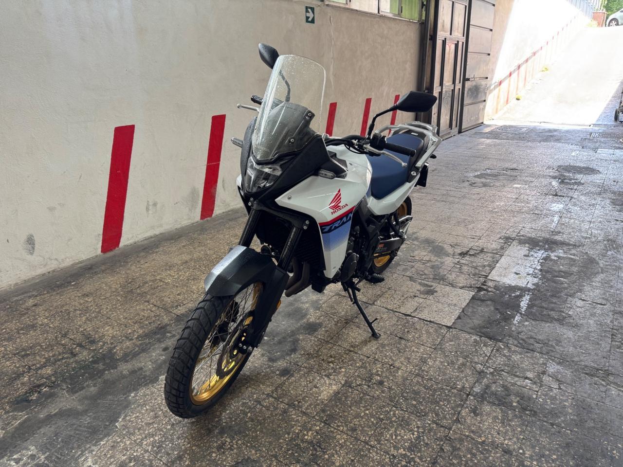Honda Transalp 750 IN PERFETTE CONDIZIONI
