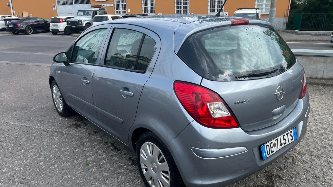 Opel Corsa 1.2 5 porte Enjoy