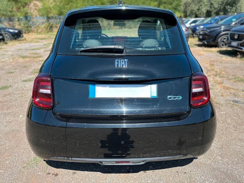 Fiat 500 500e Berlina 42 kWh Icon