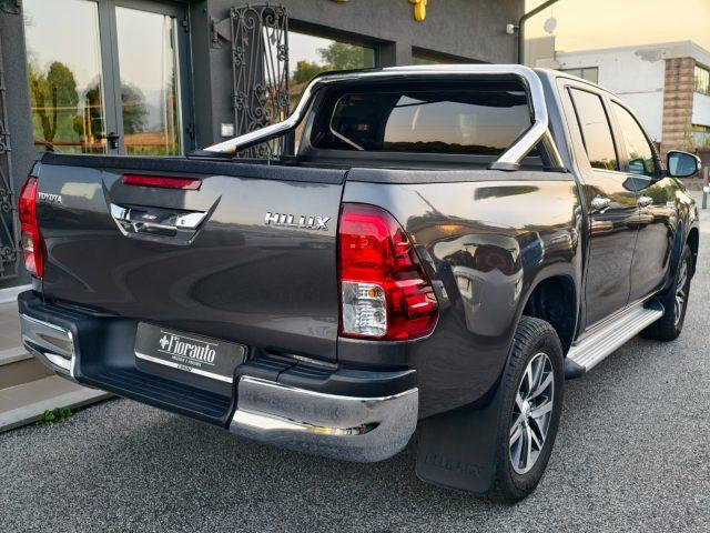 TOYOTA Hilux 2.4d150cv 4WD GANCIO TRAINO