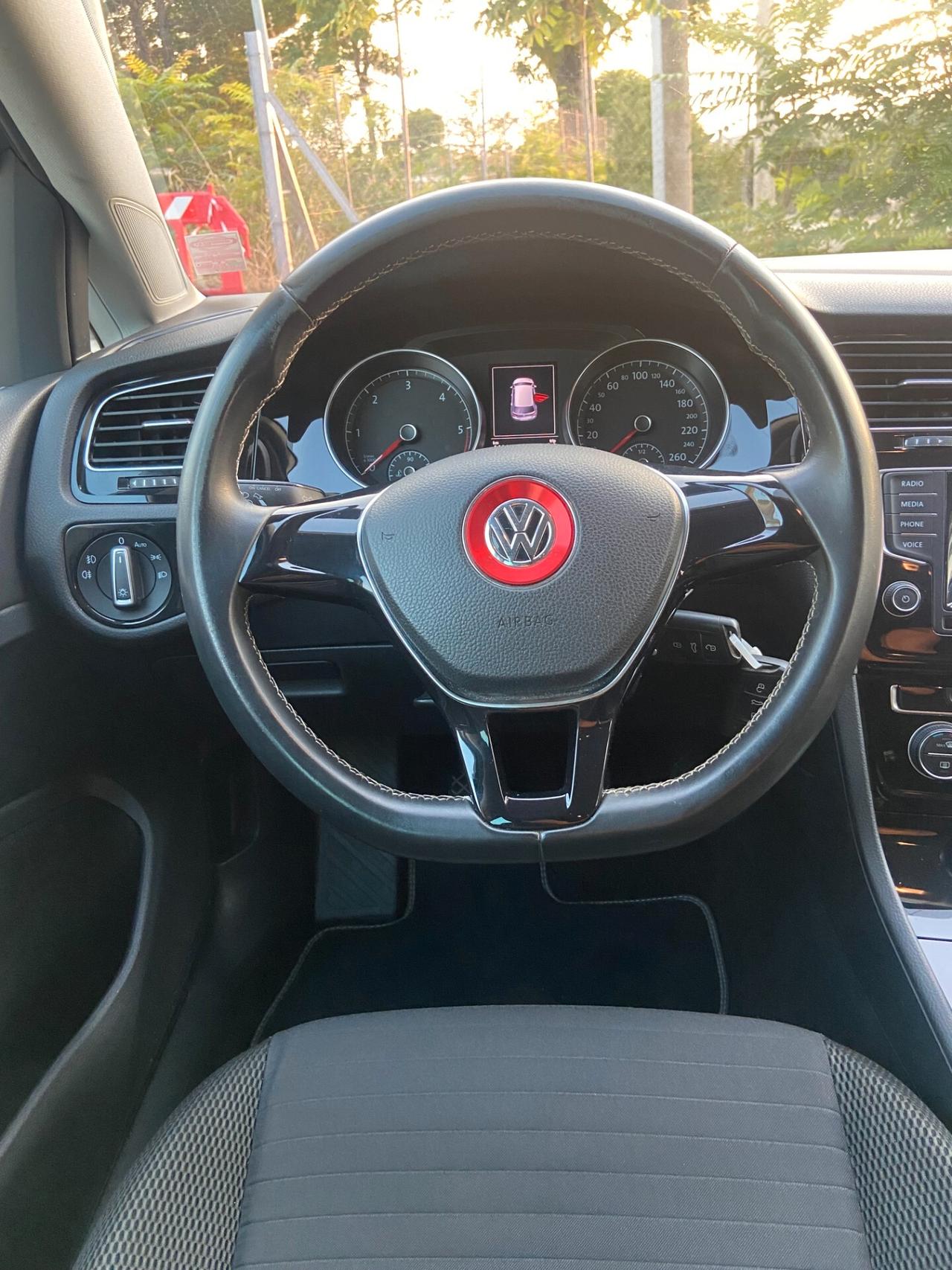 Volkswagen Golf 1.6 TDI Highline (KM Cerificati)