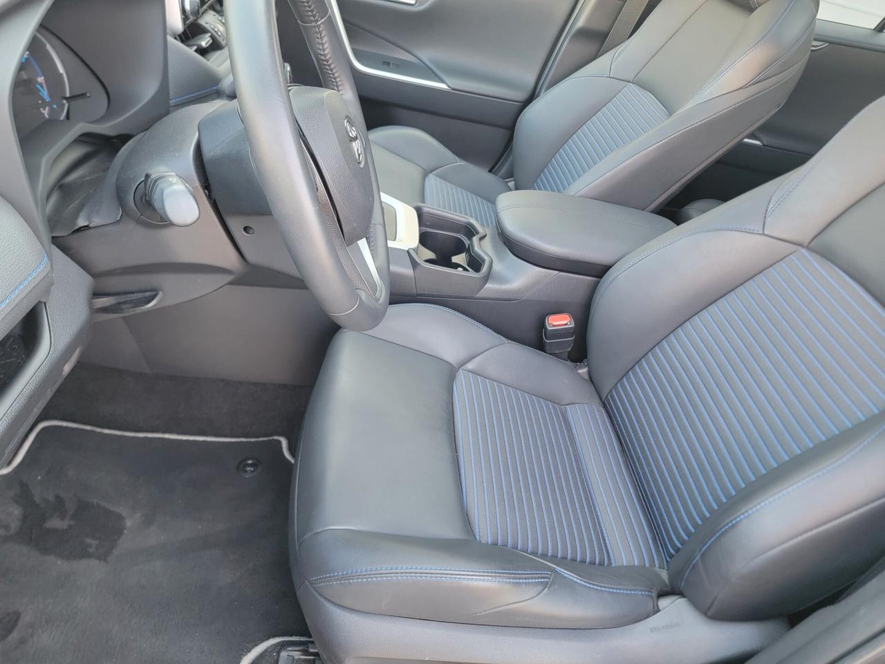 Toyota RAV 4 2.5 HV (218CV) LOUNGE SOLO 42 MILA KM !
