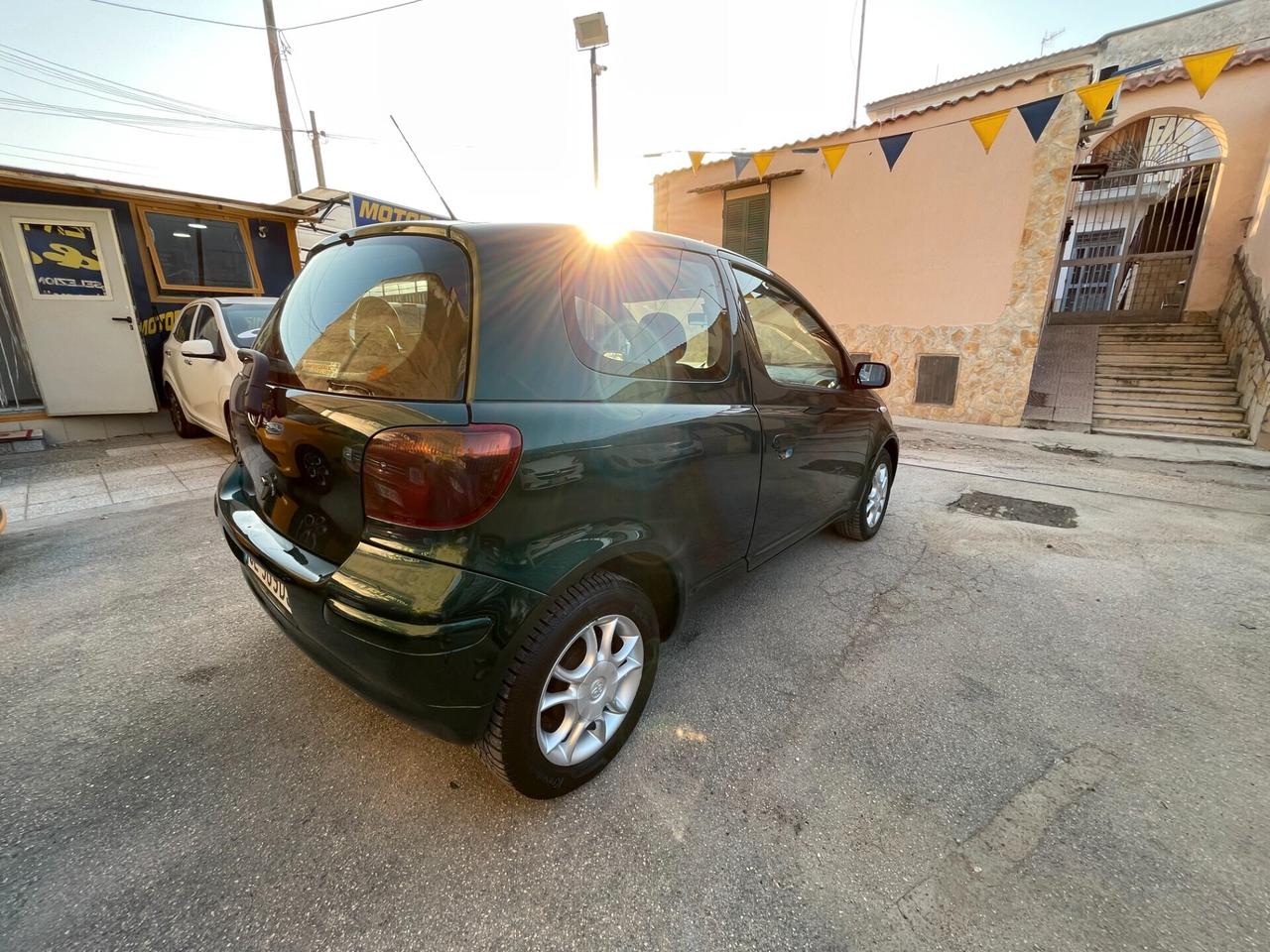 Toyota Yaris 1.4 tdi D-4D cat 3 porte Sol