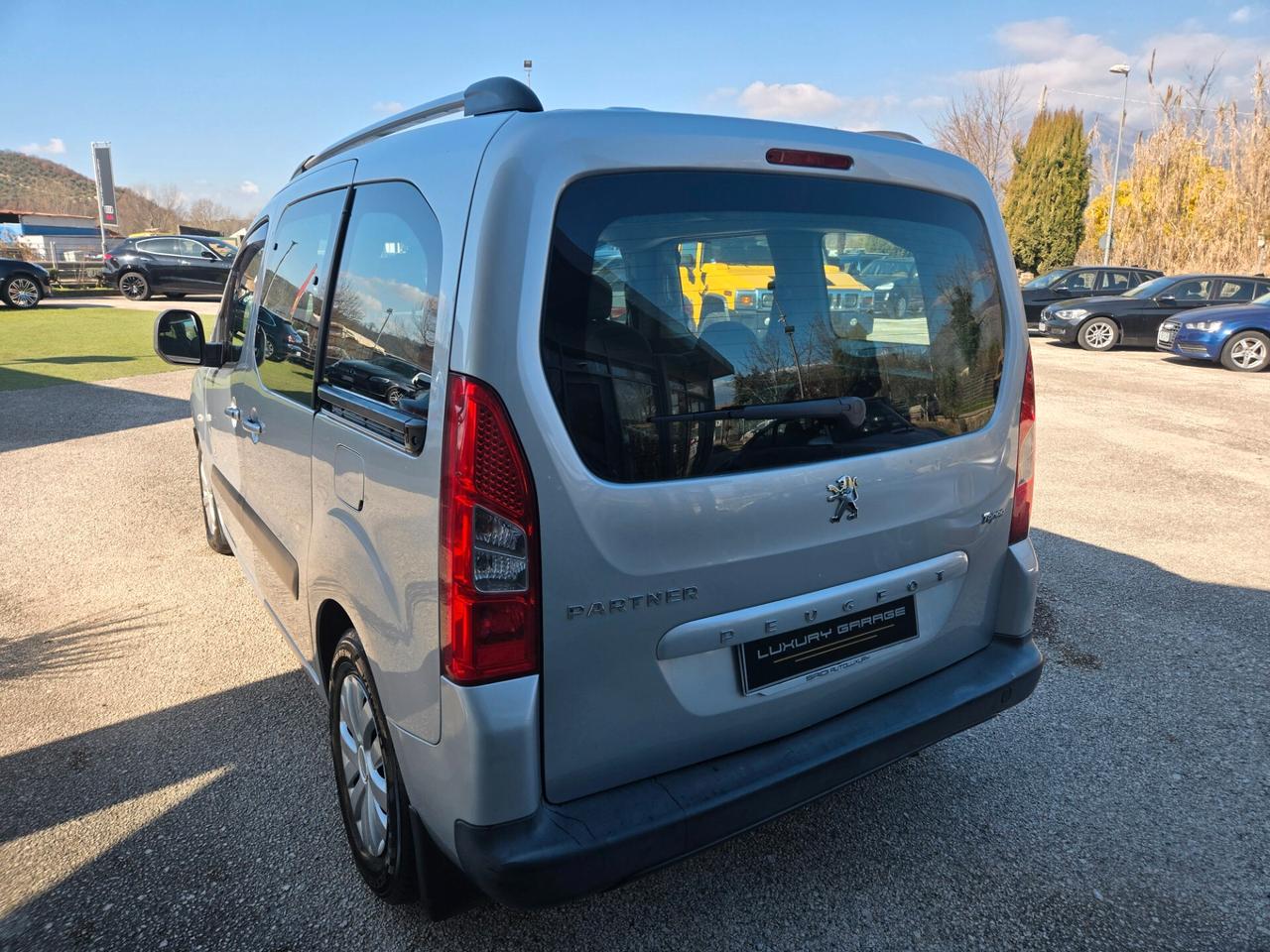 Peugeot Partner Tepee 1.6 HDi 92CV Outdoor