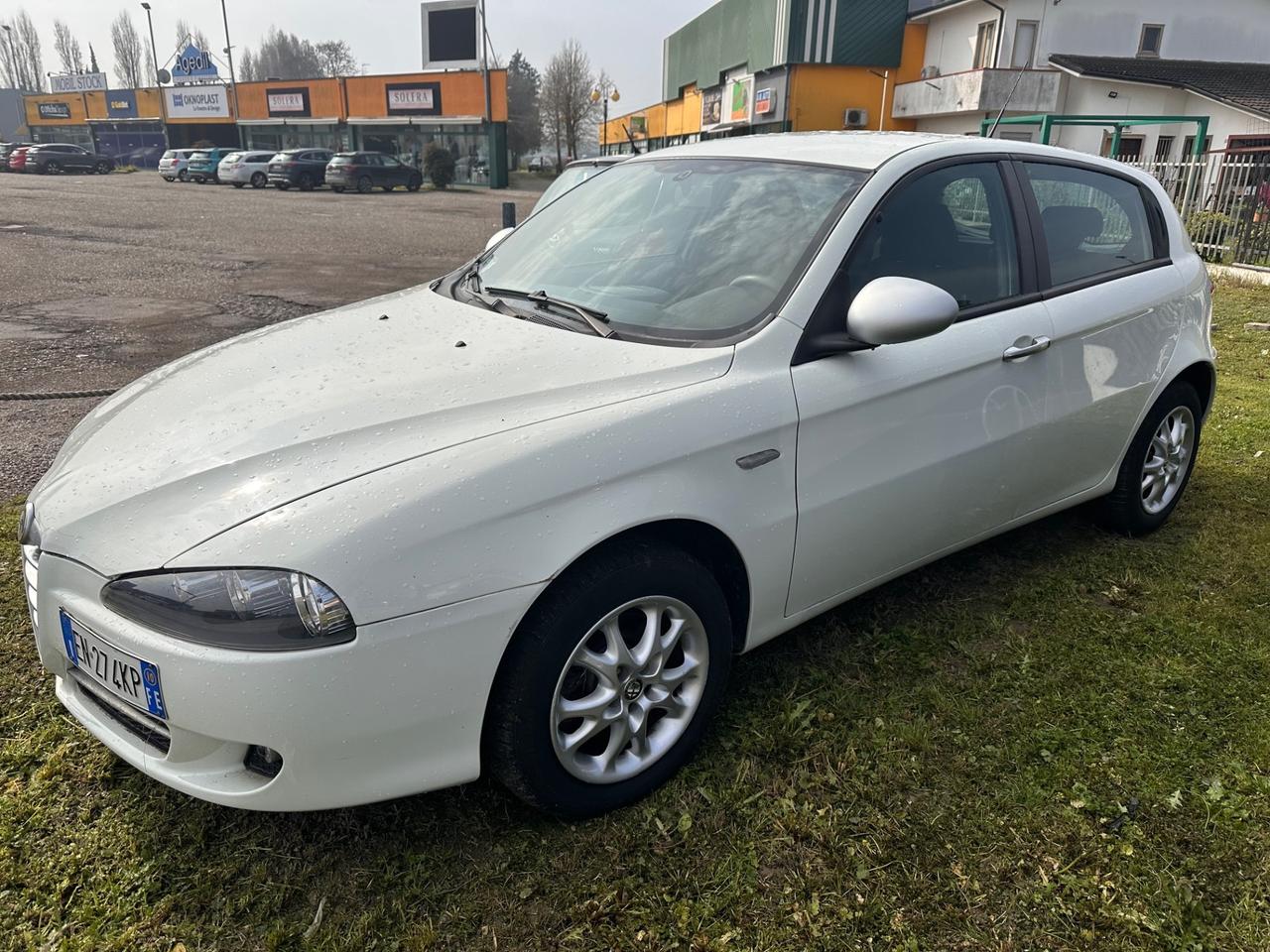 Alfa Romeo 147 1.9 JTD (120) 5 porte Progression