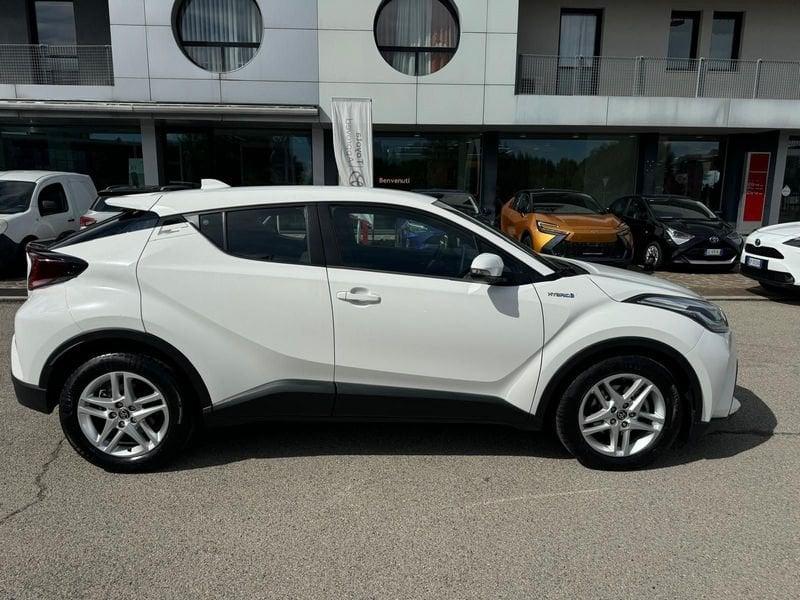 Toyota C-HR 1.8 Hybrid E-CVT Active