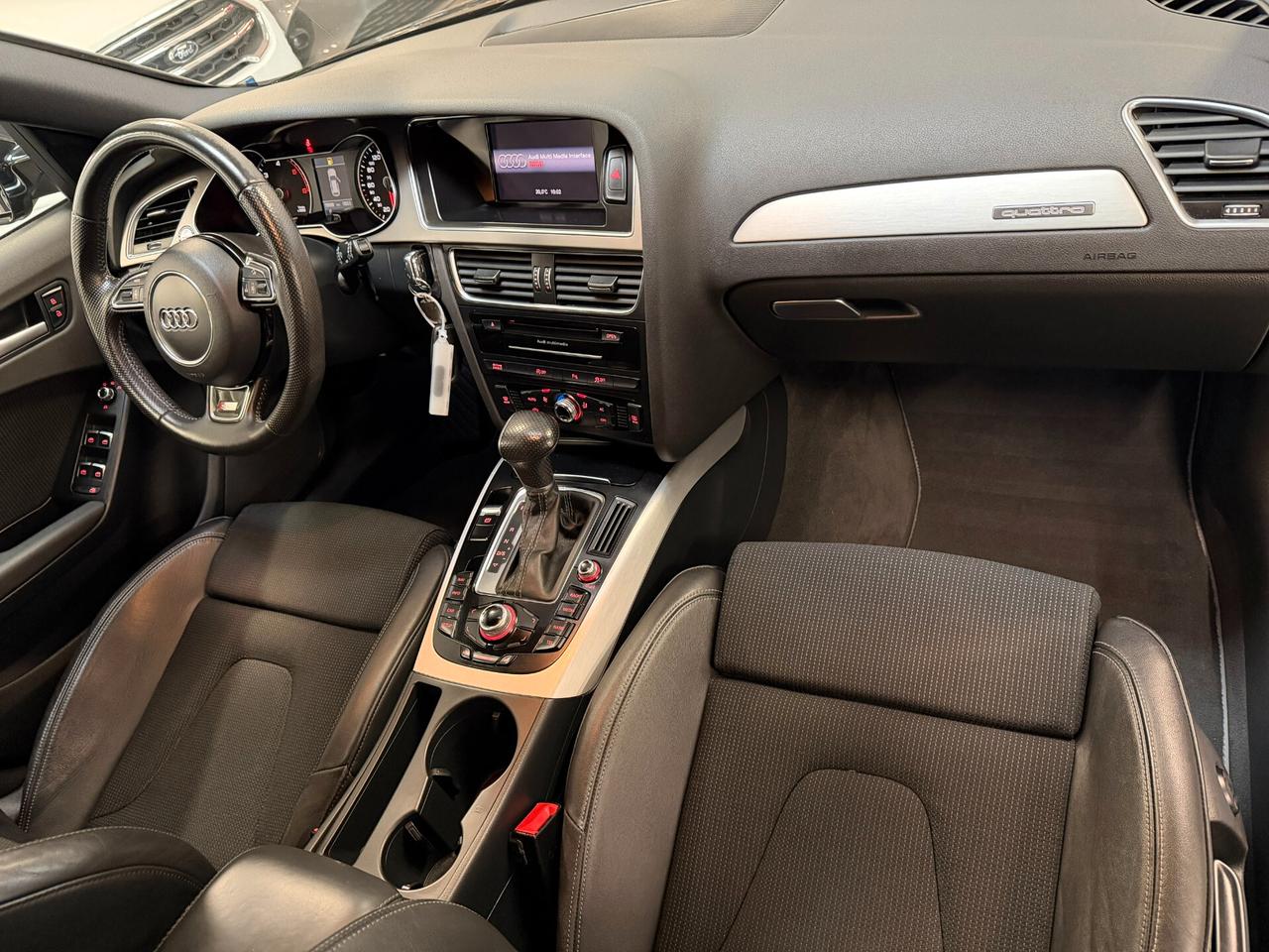 Audi A4 Avant 2.0 TDI 177 CV quattro S tronic edition