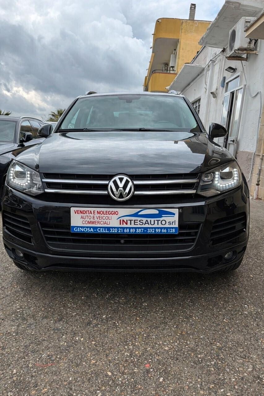 Volkswagen Touareg R-Line Fari LED