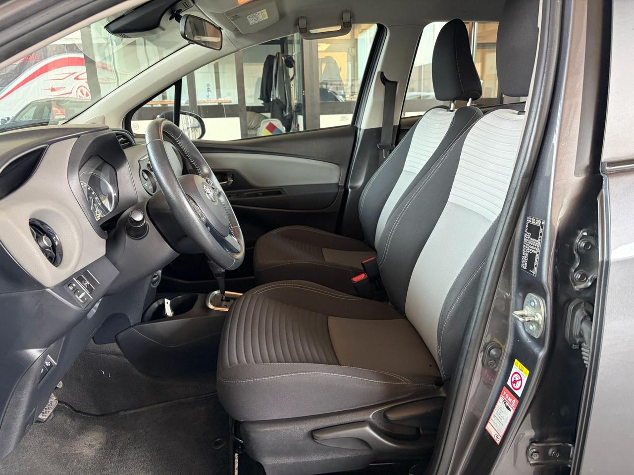 Toyota Yaris 1.5 Hybrid 5 porte Active