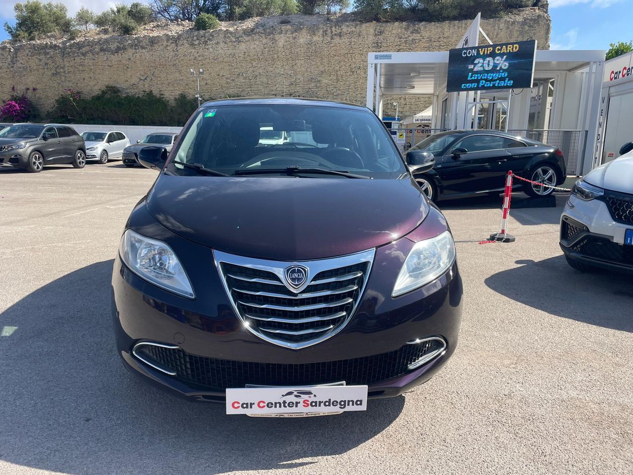 Lancia Ypsilon 1.3 MJT 75 CV Platinum