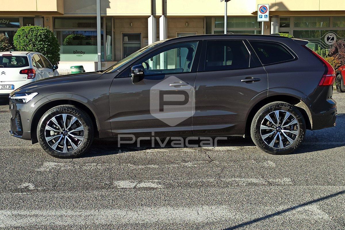 VOLVO XC60 B4 (d) automatico Plus Dark
