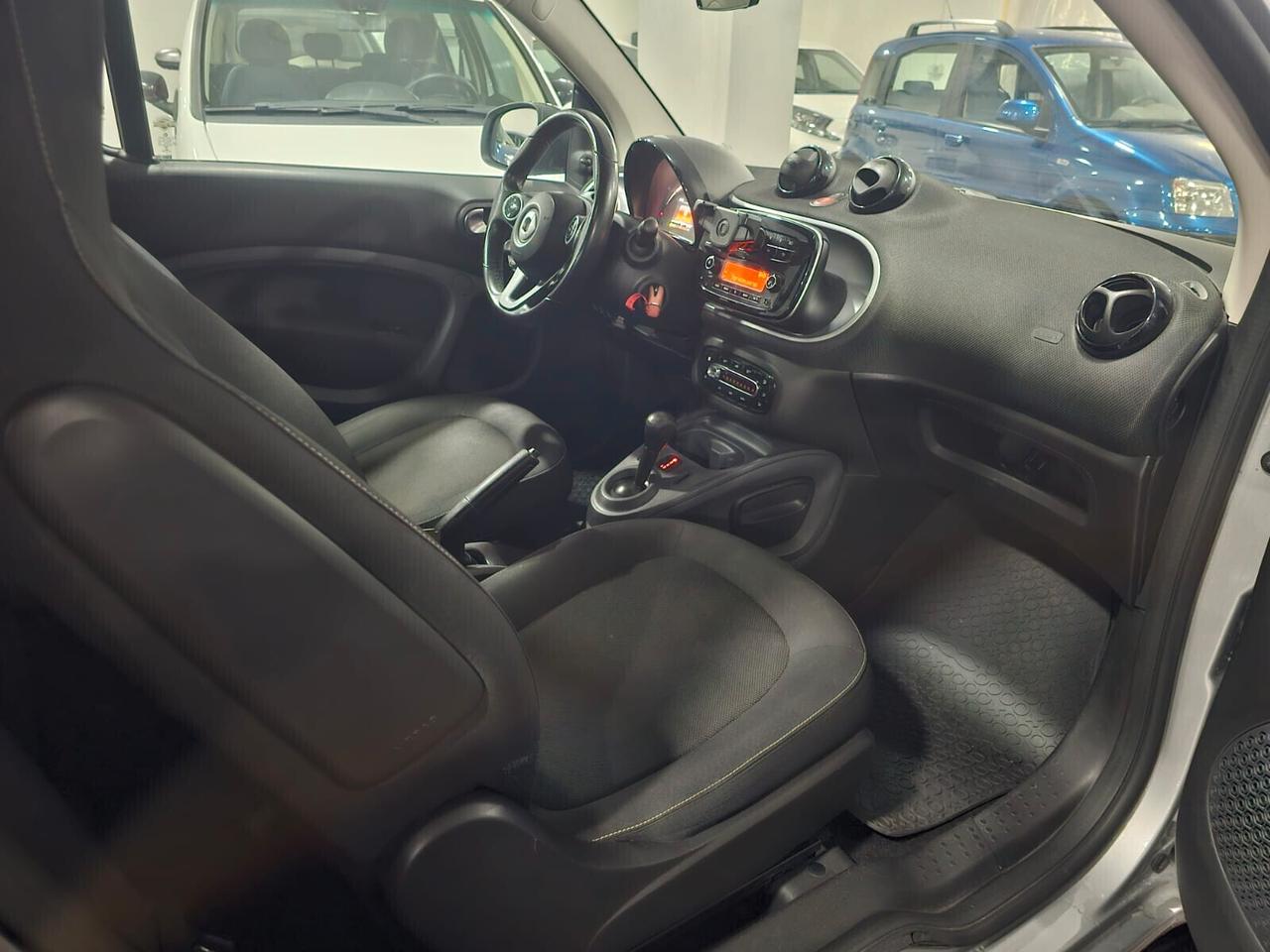 NUOVA SMART FORTWO SUPER PASSION 1.0 BENZ 71CV TWINAMIC