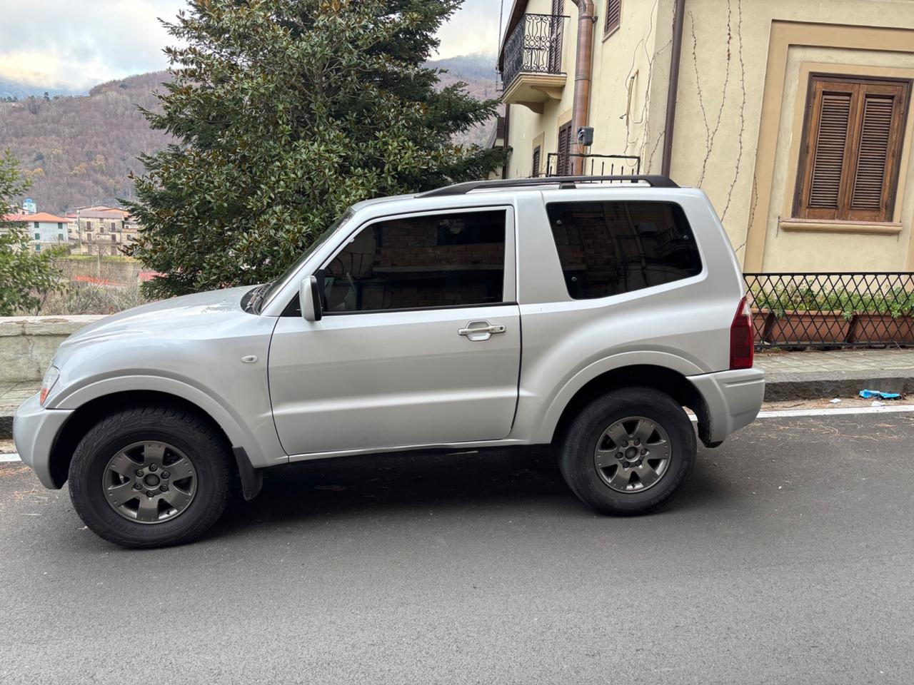 Mitsubishi Pajero 3.2 16V DI-D 5p. GLX