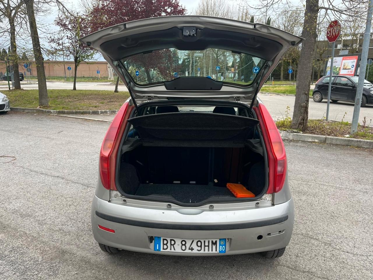Fiat Punto 1.2i cat 5 porte ELX