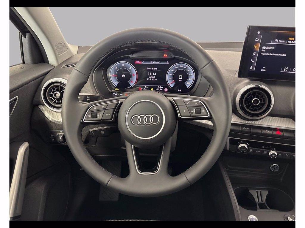 AUDI Q2 30 2.0 tdi identity black del 2025