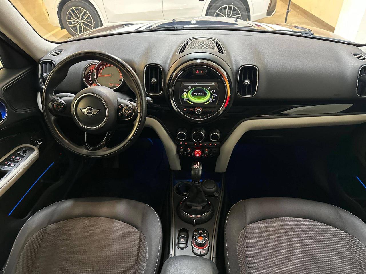 MINI Countryman Cooper D Hype