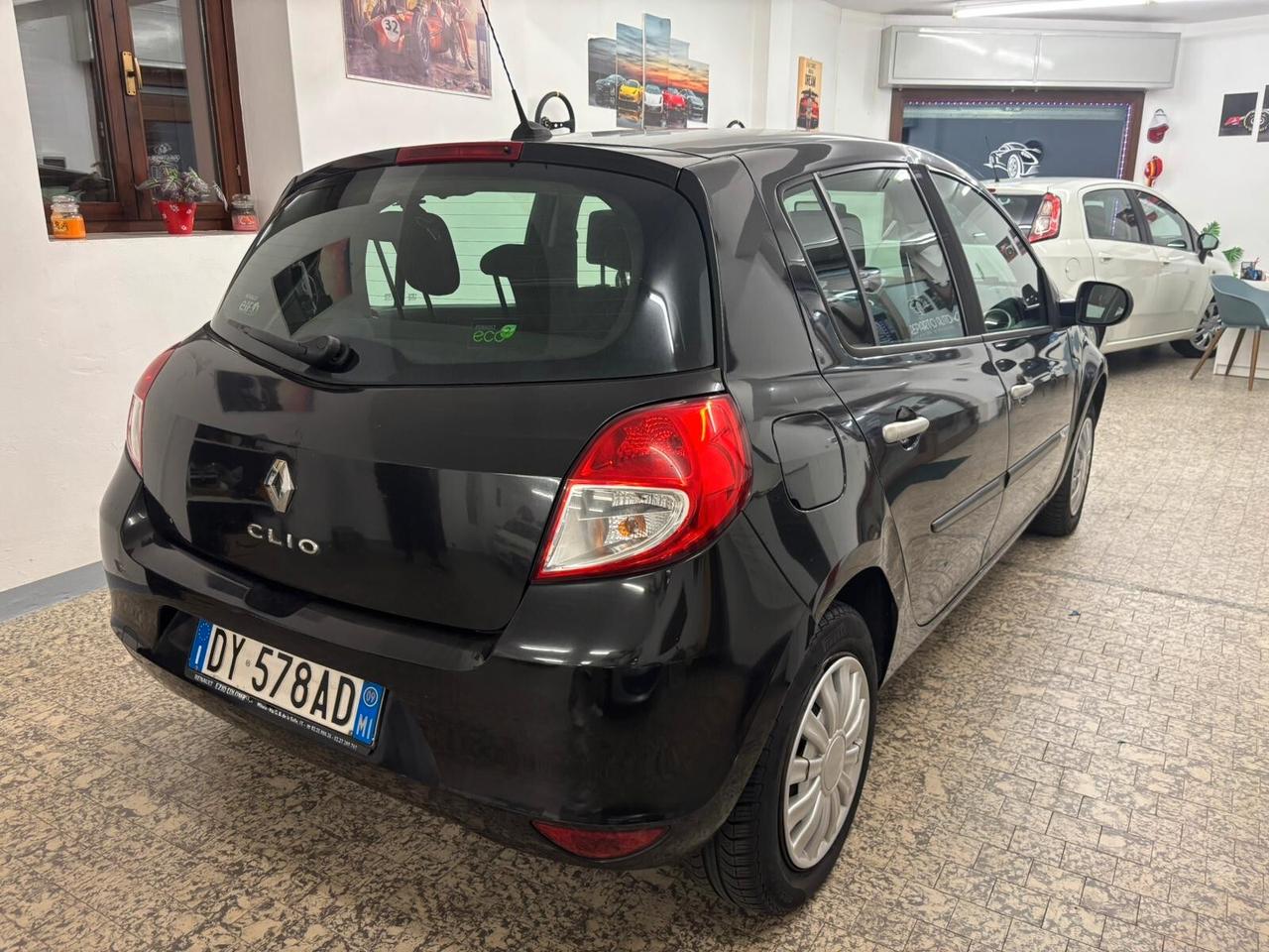 Renault Clio 1.2 16V 5 porte Dynamique