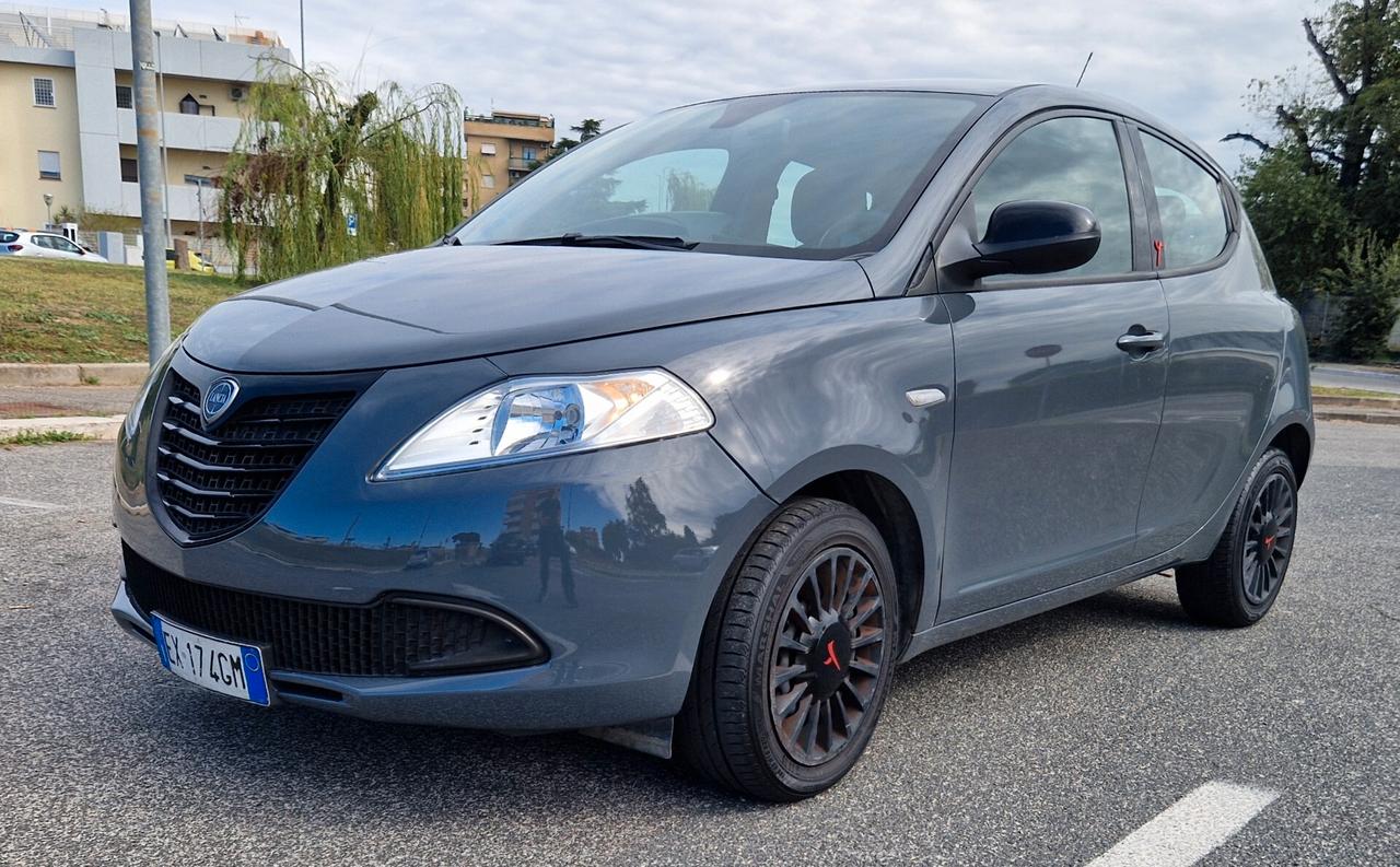 Lancia Ypsilon 1.2 69 CV 5 porte GPL Ecochic Elefantino