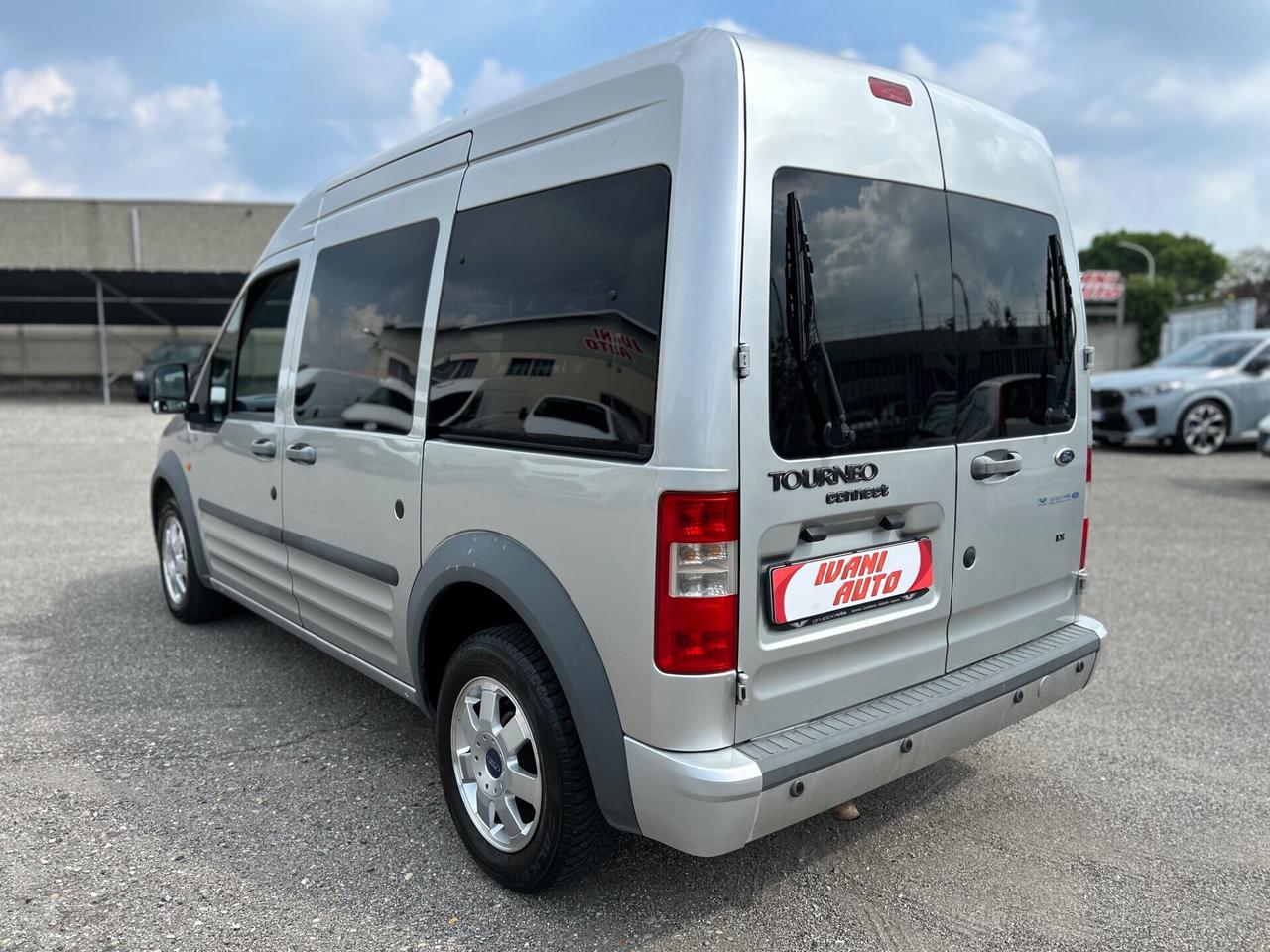 Ford Transit Connect Tourneo 8 POSTI