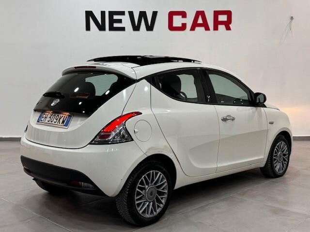 Lancia Ypsilon 1.2 69 CV 5 porte S&S Platinum