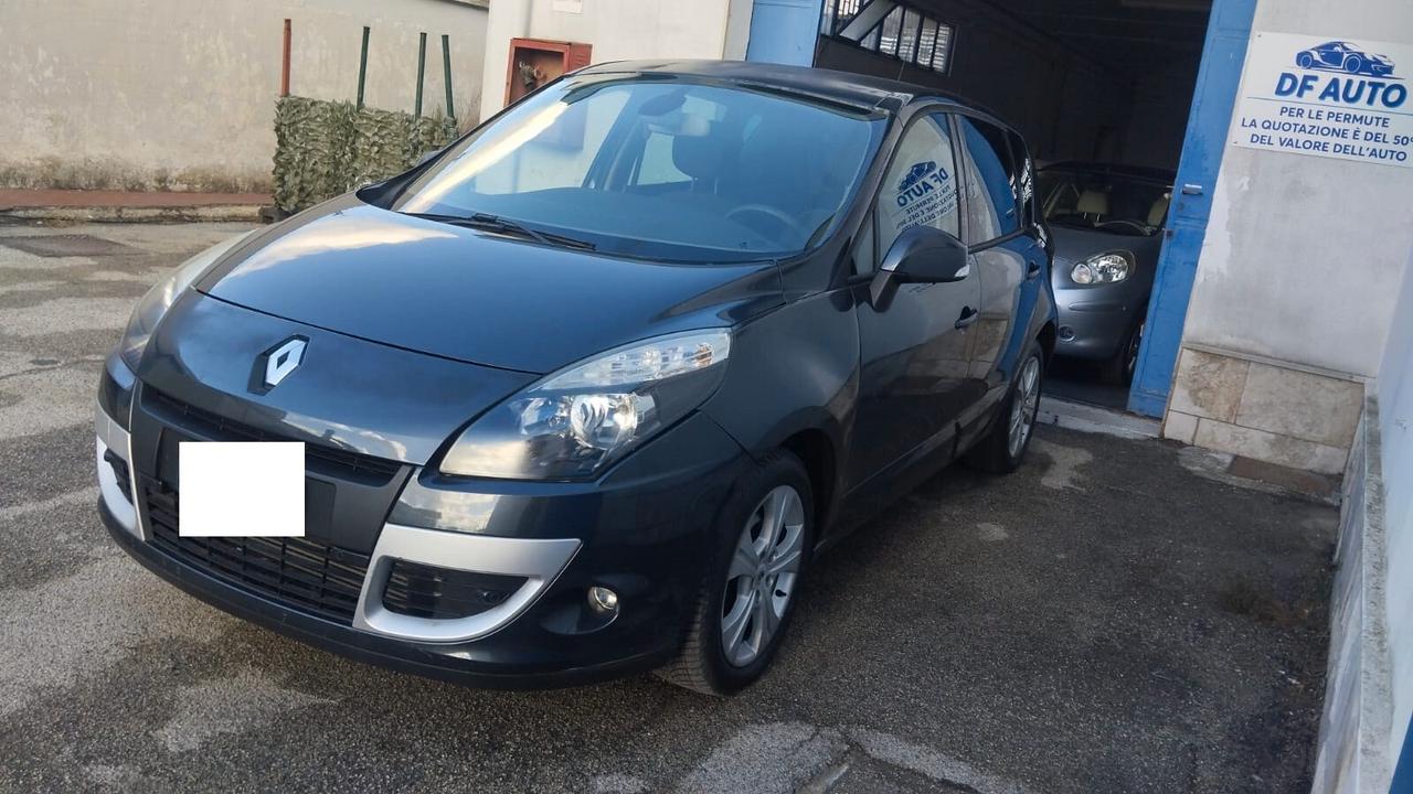 Renault Scenic Scénic X-Mod 1.9 dCi 130CV Luxe