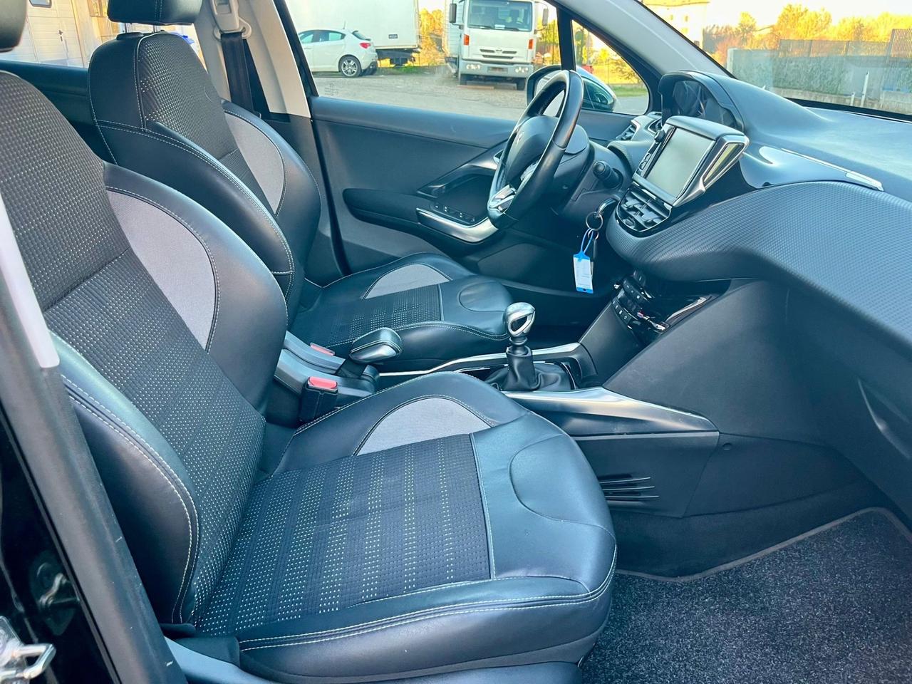 Peugeot 2008 1.6 e-HDi 2014 141.000km perfetta