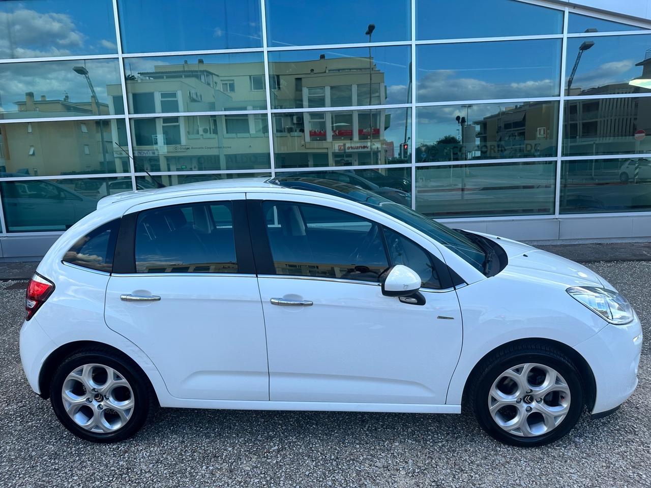Citroen C3 PureTech 82 Exclusive 1.2 metano casa madre