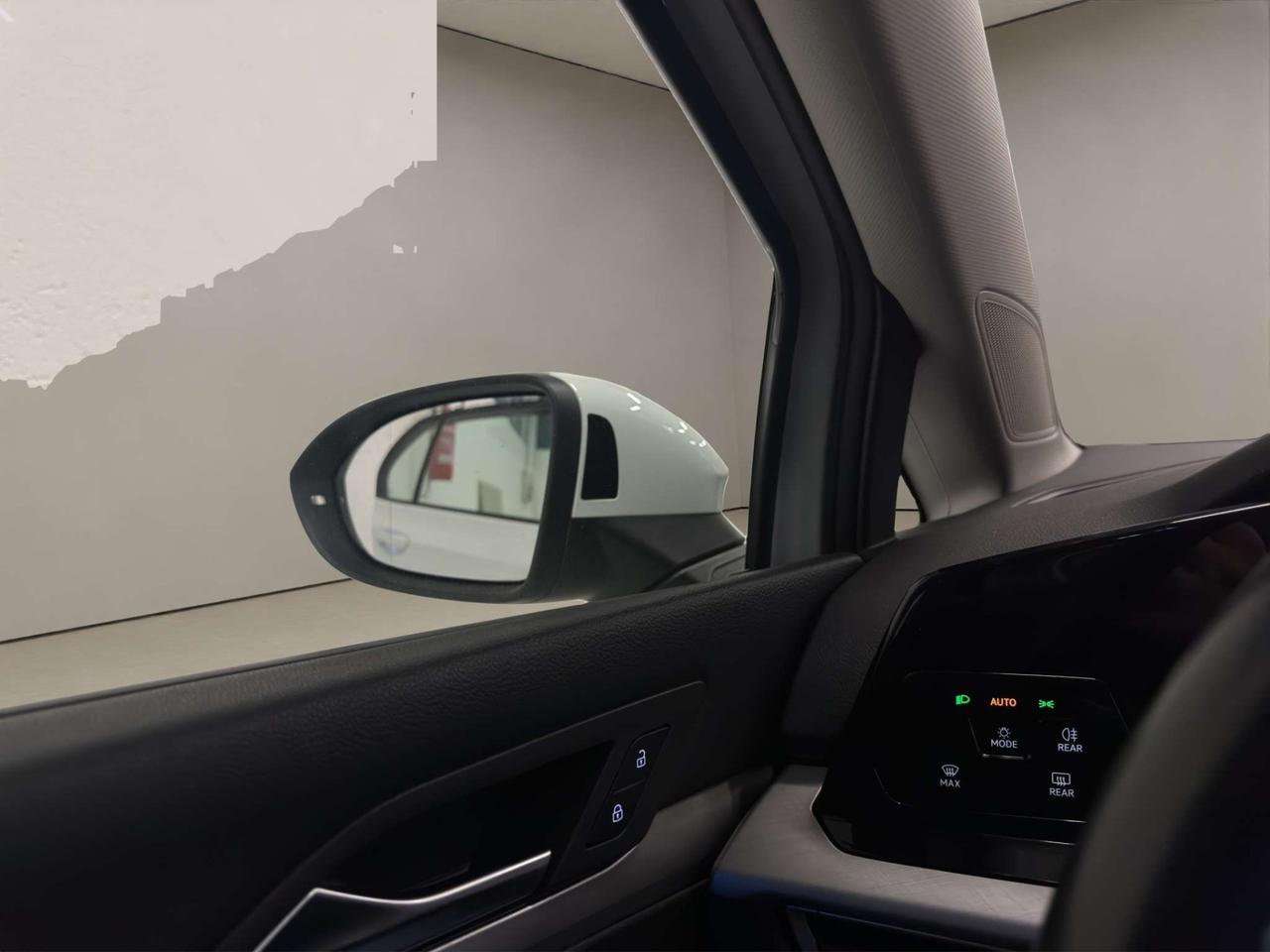 Volkswagen Golf Golf VIII 2020 2.0 tdi Life 115cv dsg 102346KM