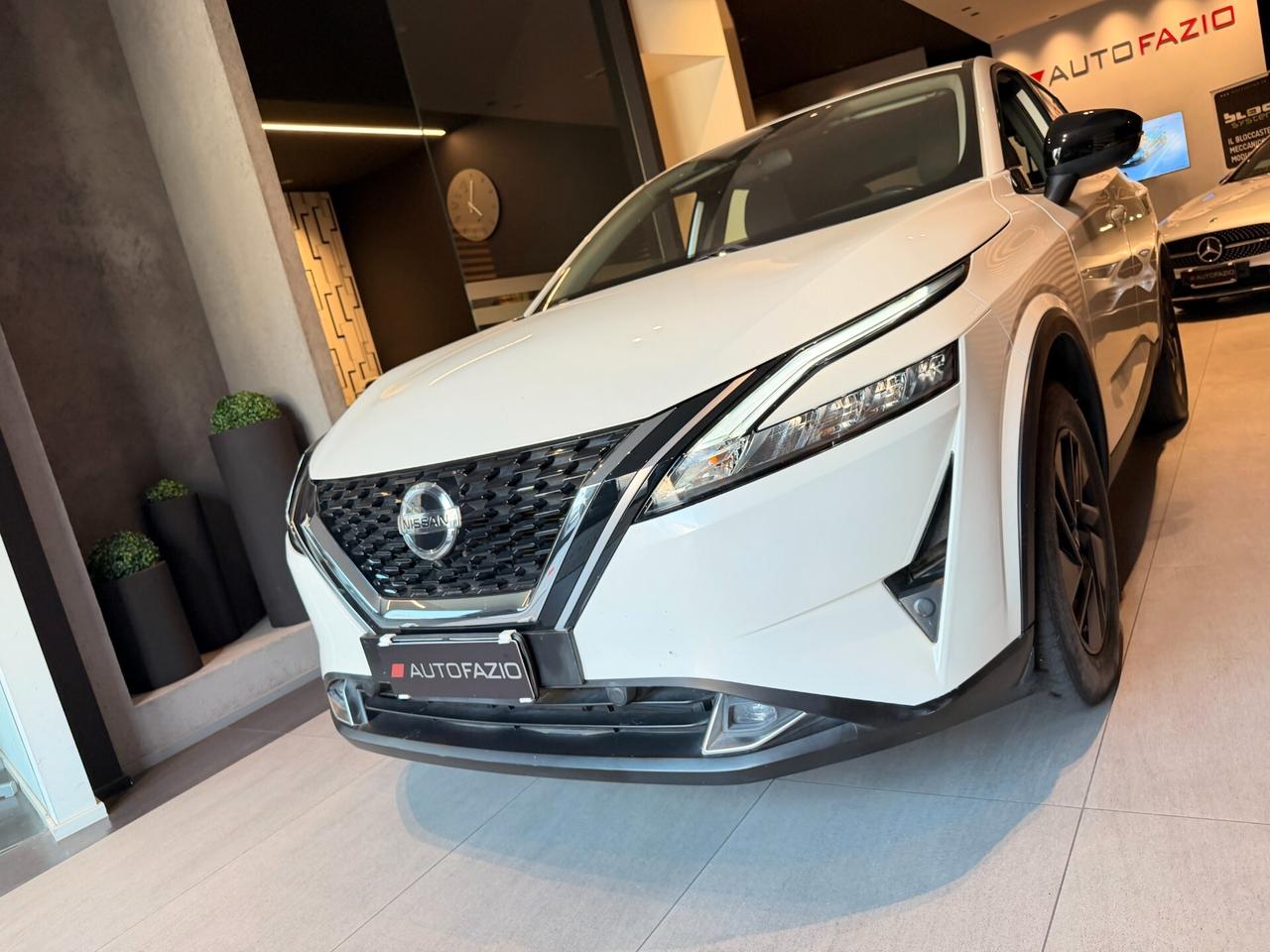 Nissan Qashqai MHEV 140 CV Business