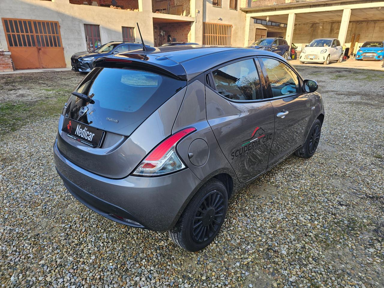 Lancia Ypsilon 1.0 S&S Hybrid Silver