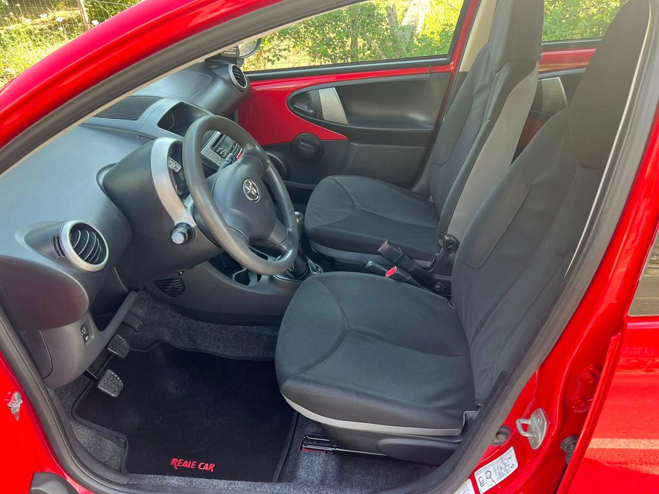 Toyota Aygo 1.0 VVT-i 68CV 5 porte Active