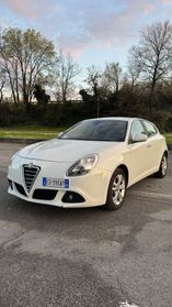 Alfa Romeo Giulietta 1.6 JTDm-2 Distinctive