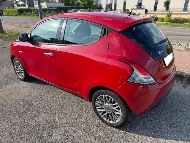 Lancia Ypsilon 0.9 TwinAir 85 CV 5 porte S&S DFN Platinum-solo x commercianti