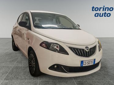 Lancia Ypsilon 1.0 FireFly 70cv Hybrid Platino