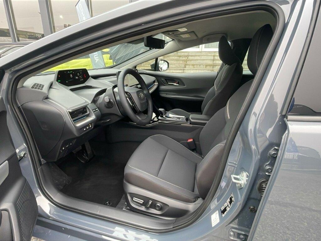 Toyota Prius 2.0 Plug-in Hybrid Active E-CVT