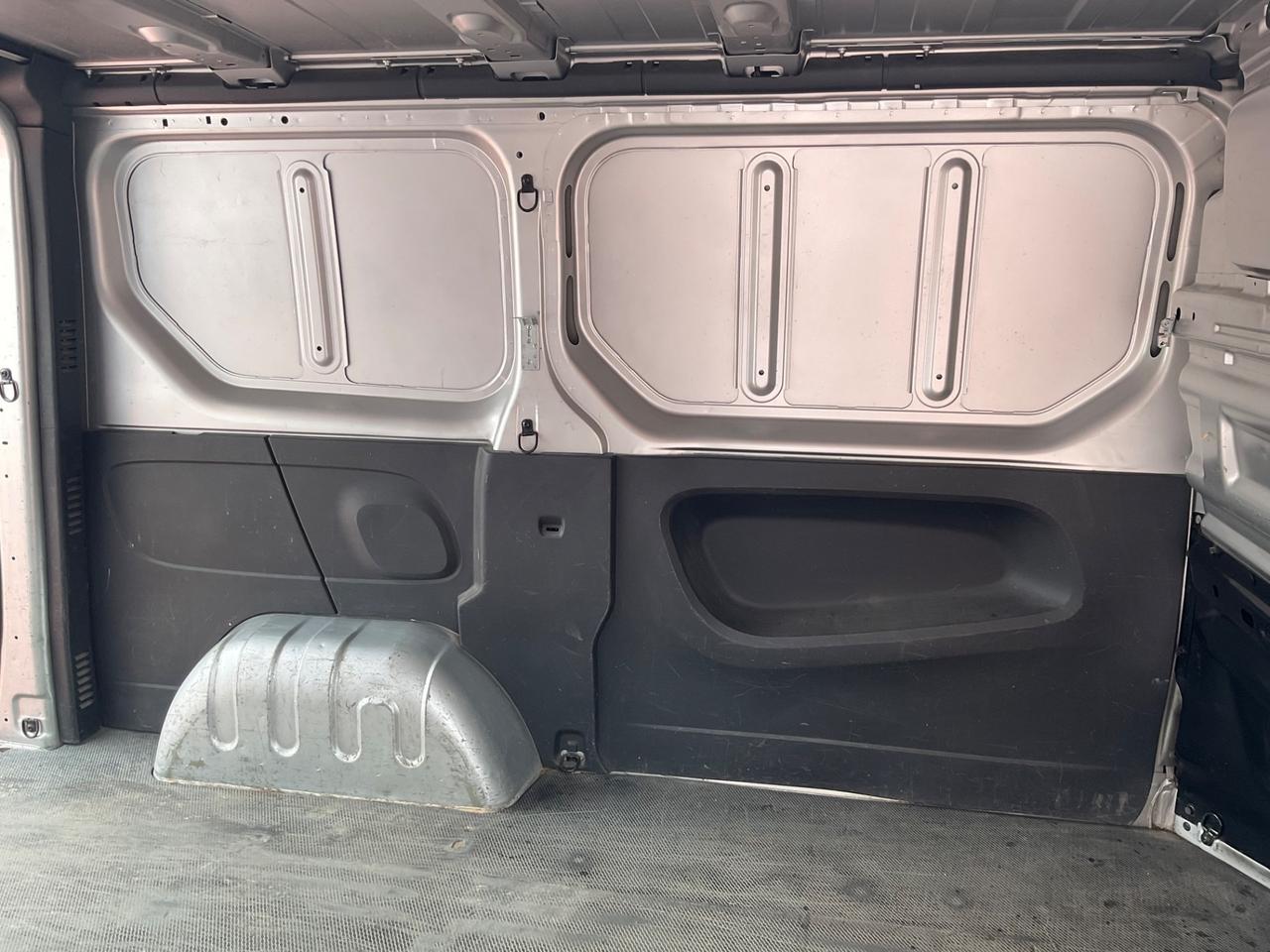Opel Vivaro 1.6 cdti biturbo 120cv