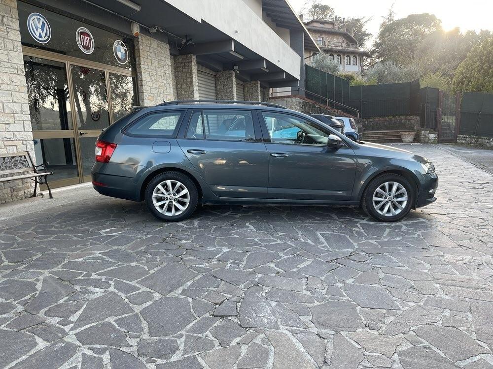 Skoda Octavia 1.6 TDI SCR 115 CV Wagon Executive NEO PATENTATI