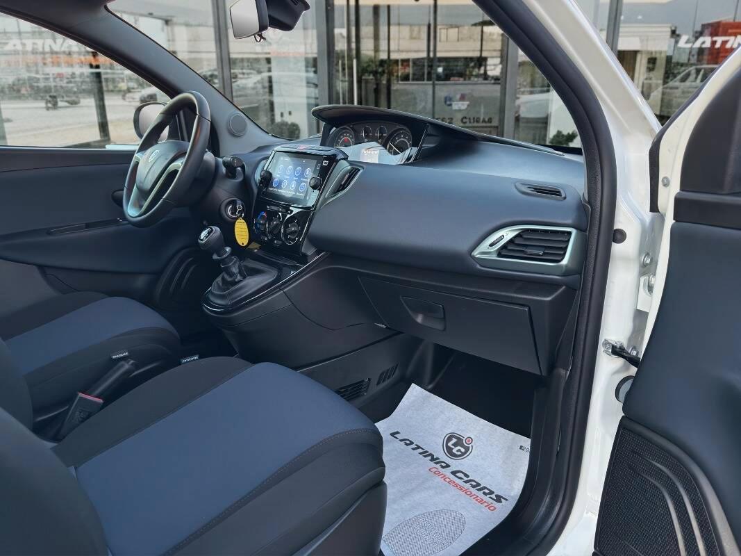 Lancia Ypsilon III 1.0 firefly hybrid Gold Plus 70cv Con TELECAMERA