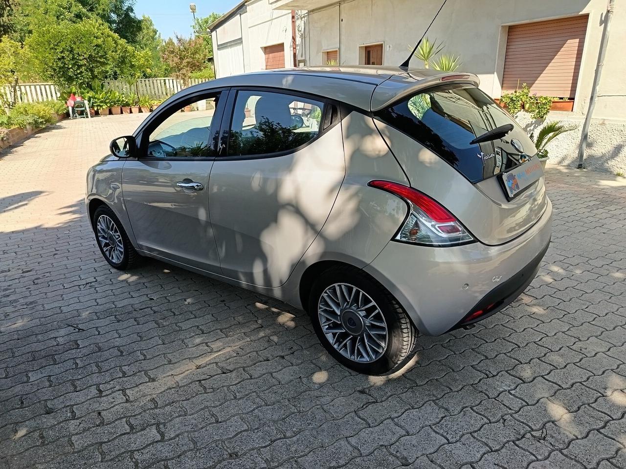 LANCIA Ypsilon 1.3 MJT 16V 95 CV 5 porte S&S Gold